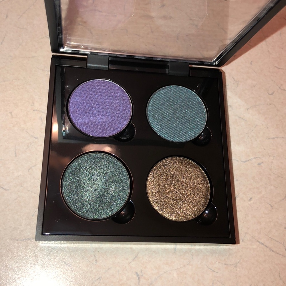 Eye shadow